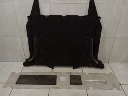 AUDI Audi R8 4S V10 RWD Undertray 4S0825208C Underbody Trim- — thumbnail 8