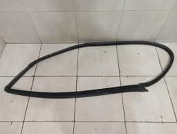 FERRARI Ferrari 599 GTB F141 Door Seal 68579100 RH Right Door Seals- — thumbnail 3