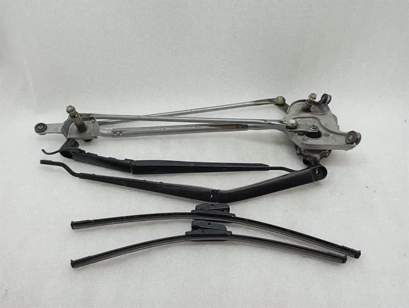 Chevrolet Corvette C7 Front Wiper Linkage 22756324 Wiper Motor Front-