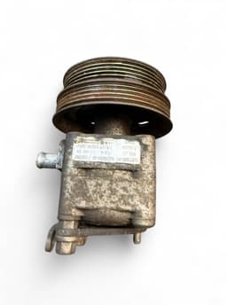 VOLVO 6G913A696NB 31202095 36051721 Power steering pump VOLVO V70 III (BW) (2007-2016) — thumbnail 4