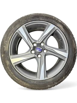 VOLVO 31347131 Rim set With Tyres 4 pcs VOLVO V40 (2012-2019) — thumbnail 2