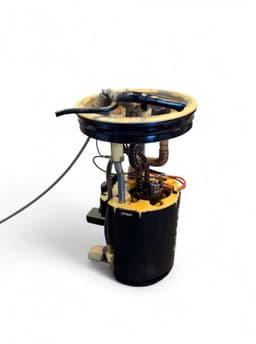 VOLVO 31261016 6G9N9275AF 31372898 Fuel delivery pump VOLVO V70 III (BW) (2007-2016) — thumbnail 3