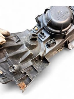 VOLVO 89004809 Headlight left VOLVO V70 II / XC70 I (P80) (2000-2007) — thumbnail 10