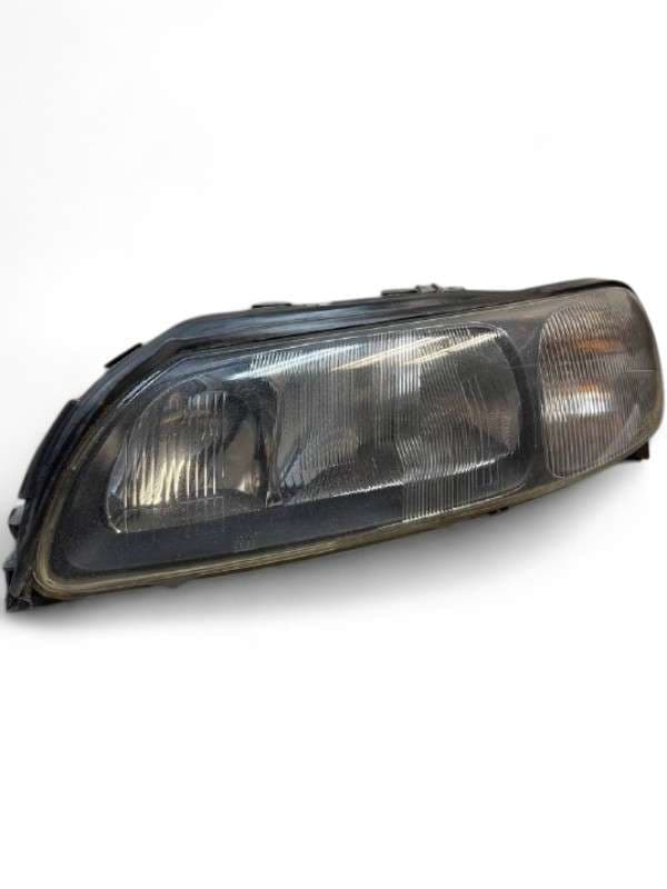 VOLVO 89004809 Headlight left VOLVO V70 II / XC70 I (P80) (2000-2007)