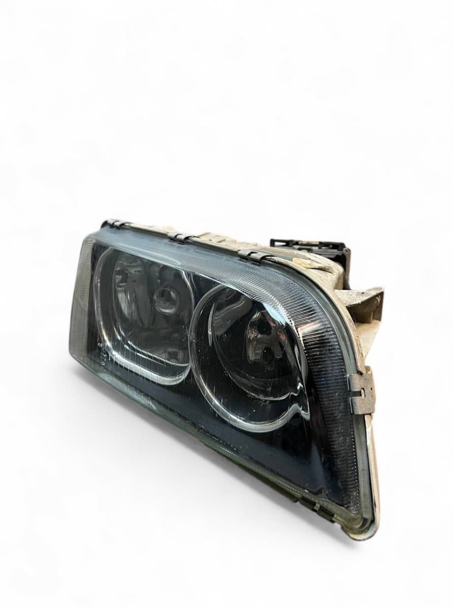 30899885 Headlight right VOLVO S40 / V40 (VS, VW) (1995-2004)