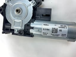 VOLVO 31395517 Sunroof motor set VOLVO XC60 II (246) (2017-) — thumbnail 3