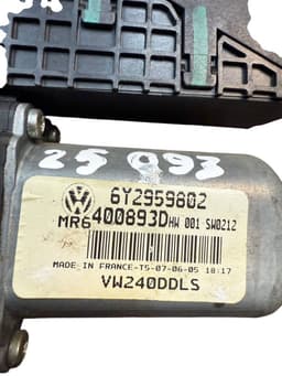 VW 6Y2959802 Window Regulator Motor Front Left VW POLO IV (9N) (2001-2009) — thumbnail 8