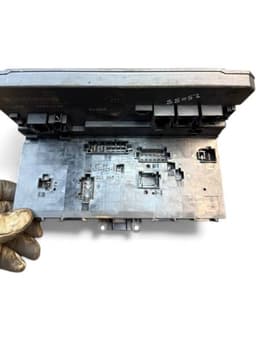 MERCEDES-BENZ A6395450101 6395450101 6395450201 Body control module (BCM) MERCEDES-BENZ VITO / VIANO (W639) (2003-2014) — thumbnail 6