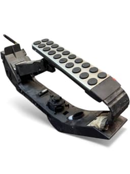 MERCEDES-BENZ A2303000104 2303000104 A2303000082 2303000082 Accelerator Pedal MERCEDES-BENZ SL-CLASS (R230) (2001-2012) — thumbnail 2