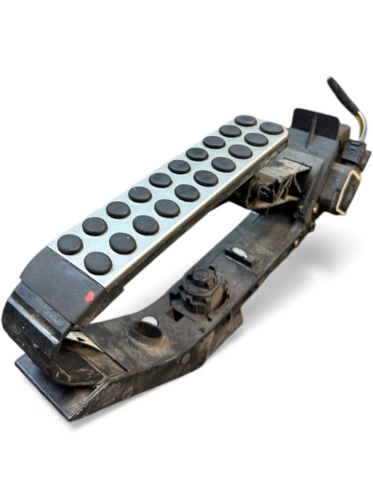 MERCEDES-BENZ A2303000104 2303000104 A2303000082 2303000082 Accelerator Pedal MERCEDES-BENZ SL-CLASS (R230) (2001-2012)