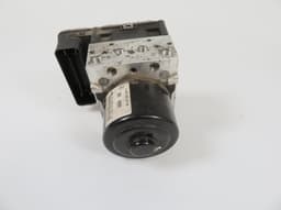 MERCEDES-BENZ A2214310748 A2219014700 A2214319712 A2214311048 A2214311648 A2219010600 A2219001701 A2219003201 A2219007903 A2219002004 ABS hydraulic unit / pump MERCEDES-BENZ S-CLASS (W221) (2005-2013) — thumbnail 1