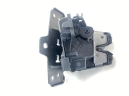 VOLVO 32131355 Bootlid / tailgate lock VOLVO V60 II / S60 III (224, 225, 227) (2018-) — thumbnail 2