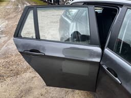 BMW Door Rear Right BMW 3 (E90, E91, E92, E93) (2005-2011) — thumbnail 1