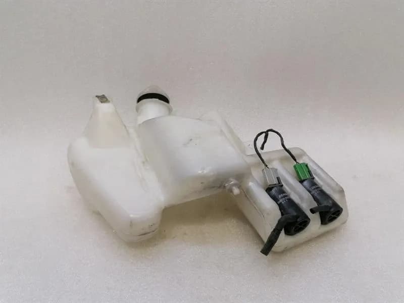 MITSUBISHI Mitsubishi Lancer EVO VII washer fluid reservoir 060851-068 washer fluid tank-