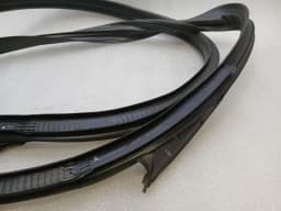 PORSCHE Porsche Cayman 718 Door Seal 98153707502 LH Door Seals - — thumbnail 3