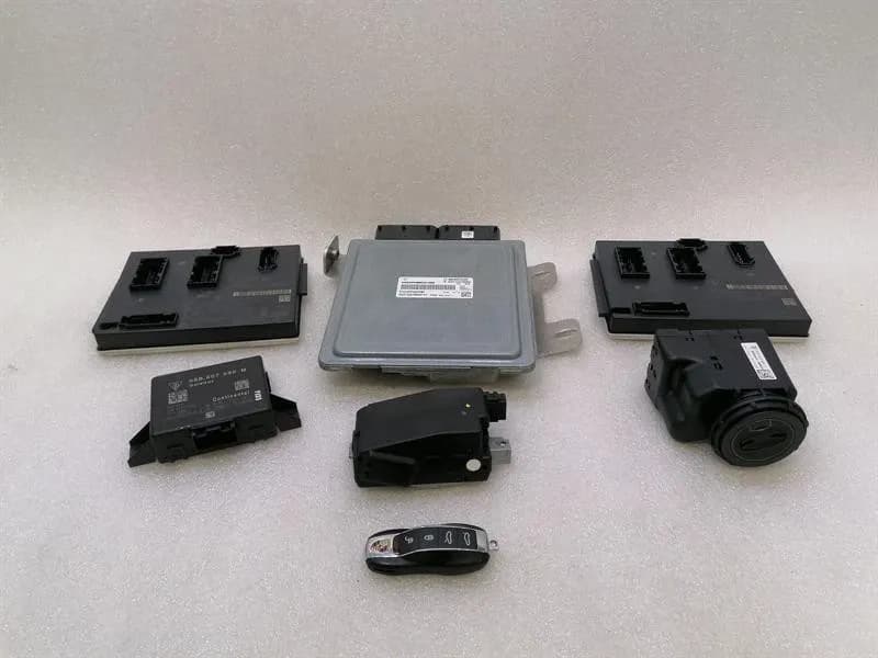 PORSCHE Porsche Cayman 718 engine ECU 982907309E SET engine control unit set DNY 2.0-