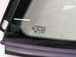 PORSCHE Porsche Cayman 718 Left Rear 1/4 Glass 98154311108 Door Glass 1/4 Rear LH- — thumbnail 3