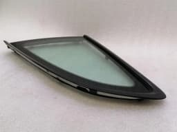 PORSCHE Porsche Cayman 718 Left Rear 1/4 Glass 98154311108 Door Glass 1/4 Rear LH- — thumbnail 4