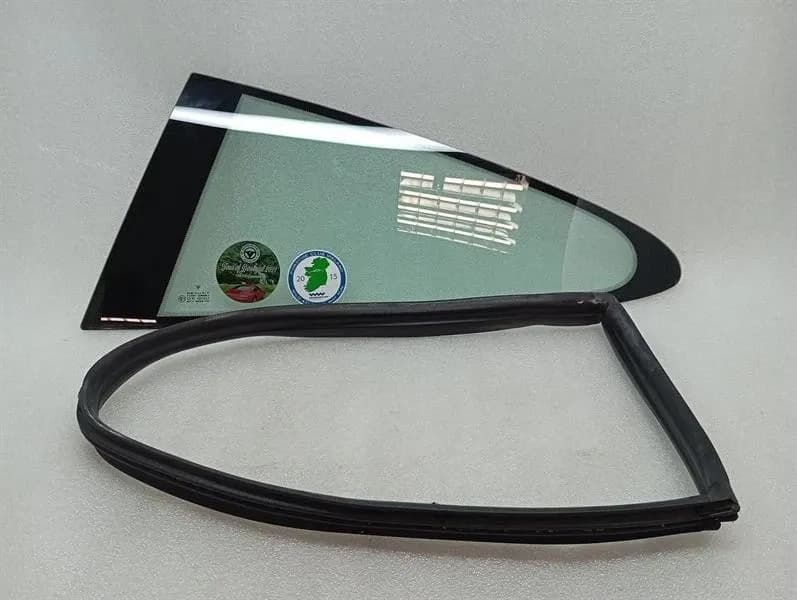 PORSCHE Porsche 911 996 Left Rear 1/4 Glass 99654311103 Door Window 1/4 Rear LH-
