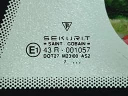 PORSCHE Porsche 911 996 Left Rear 1/4 Glass 99654311103 Door Window 1/4 Rear LH- — thumbnail 3