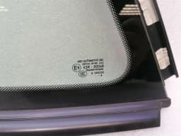 PORSCHE Porsche Cayman 718 Right Rear 1/4 Glass 98154311208 Door Glass 1/4 Rear RH- — thumbnail 3