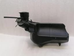 TESLA TESLA MODEL 3 WASHER FLUID RESERVIOR 1643165-00-A RIGHT HAND DRIVE RHD- — thumbnail 5