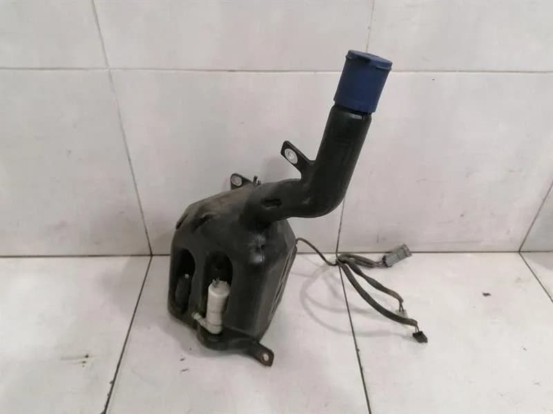 MASERATI Maserati Granturismo M145 washer fluid reservoir 0107073 washer fluid tank -