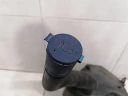 MASERATI Maserati Granturismo M145 washer fluid reservoir 0107073 washer fluid tank - — thumbnail 3