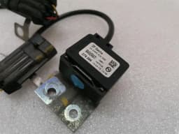 MASERATI MASERATI GRANTURISMO M145 SENSOR 279398 VERTICAL ACCELERATOR SENSOR- — thumbnail 4