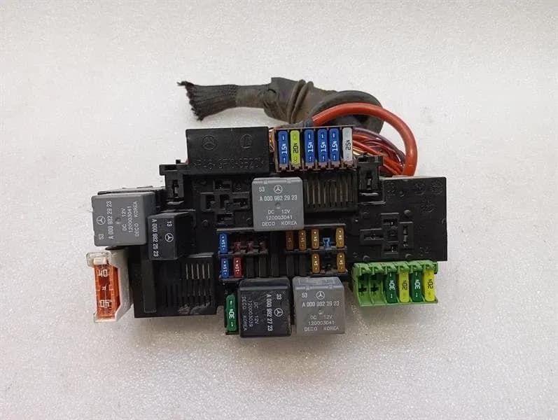 MERCEDES-BENZ Mercedes CL W217 Front Fuse Box A2229063202 Front Fuse Box -