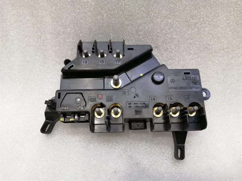Mercedes S-Class W222 Fuse Box A2225402650 Fuse Box-