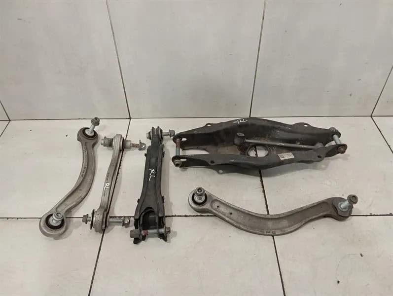 MERCEDES-BENZ Mercedes C AMG W205 Left Rear Wishbone A2053522000 Rear Left Wishbone -