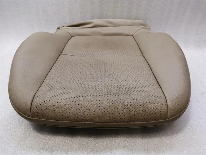 MERCEDES-BENZ Mercedes GLK Left Seat Cushion A2049105846 8P26 Seat Left A20491079468P26 Leather-