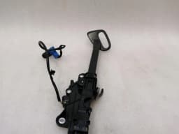 MERCEDES-BENZ Mercedes C Class W205 Seatbelt Feeder A2058600182 Seat Belt Retainer Actuator Left- — thumbnail 8