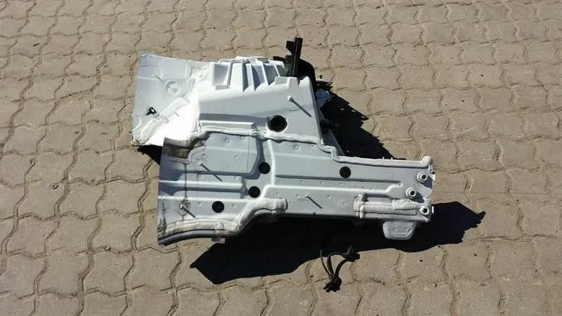 Mercedes C Class W205 Right Front Chassis Leg A2056208800 Right Front Wheel Arch-