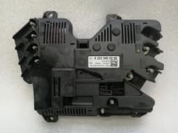 MERCEDES-BENZ Mercedes CL W217 rear fuse box A2225402850 fuse box rear- — thumbnail 2