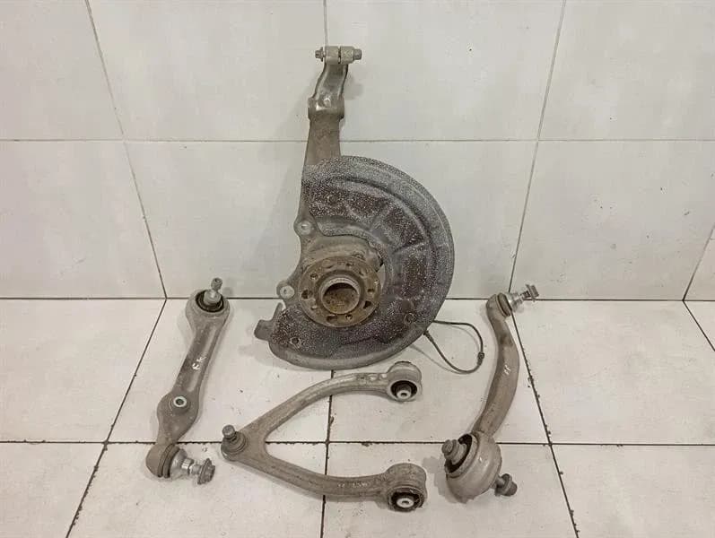 Mercedes CL W217 Right Front Hub A2223322001 Wheel Bearing Housing Front Right AMG-