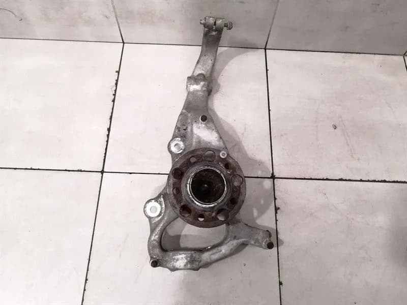 Mercedes W222 AMG W217 Right Front Hub A2223322001 Wheel Bearing Housing Front Right-