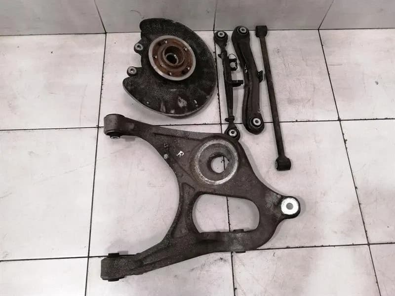 Mercedes GLS X166 GLS63 AMG Rear Hub A1663500208 Wheel Bearing Housing Rear Right -