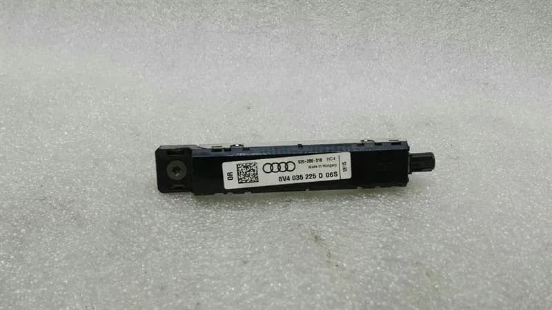 Audi RS3 8V Aerial / Antenna 8V4035225D Antenna-