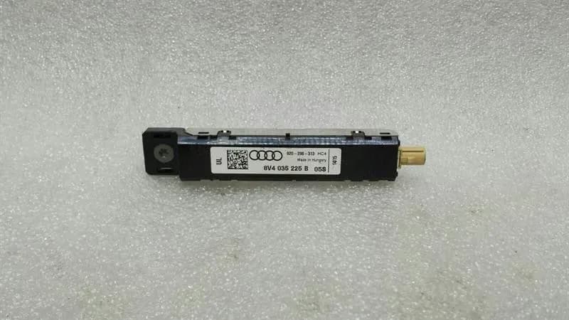 AUDI Audi RS3 8V Aerial / Antenna 8V4035225D Antenna-