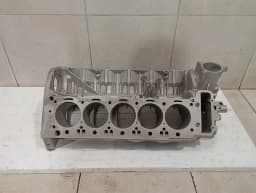 BMW BMW M5 M6 E60 E63 V10 Engine Block S85B50 Motor Blok 5.0 - — thumbnail 1