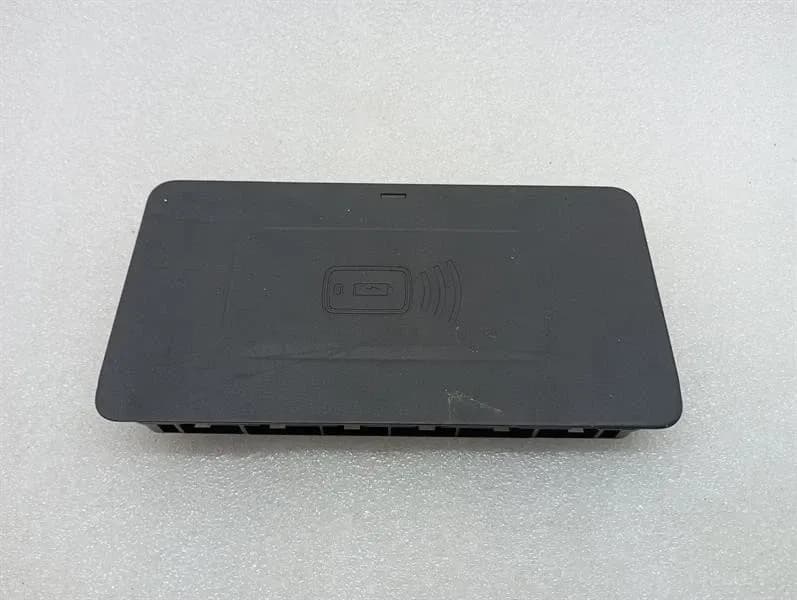 BMW BMW 4 G83 M4 electronic module 5A82C19 phone charger control unit -