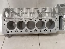 BMW BMW M5 M6 E60 E63 V10 Engine Block S85B50 Motorblok 5.0 V10- — thumbnail 4
