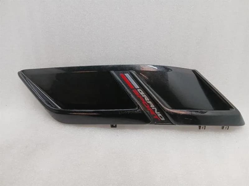 CHEVROLET Corvette C7 Grand Sport Right Side Fender Vent Grille 84208181 Vent Grille-
