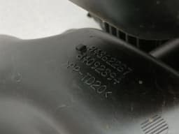 CHEVROLET Corvette C7 Grand Sport Air Filter Box 84362287 Air Filter Box Faulty- — thumbnail 7