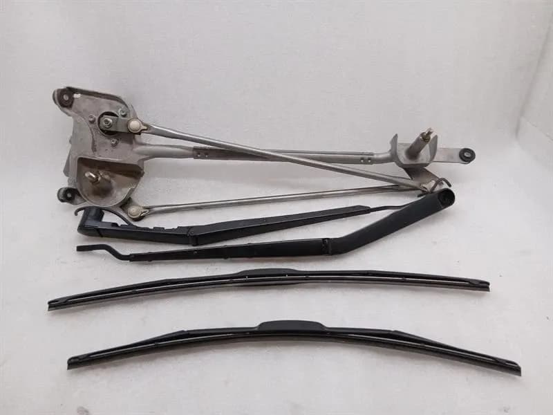 CHEVROLET Chevrolet Corvette C7 Grand Sport Front Wiper Linkage 22756324 Wiper Motor-