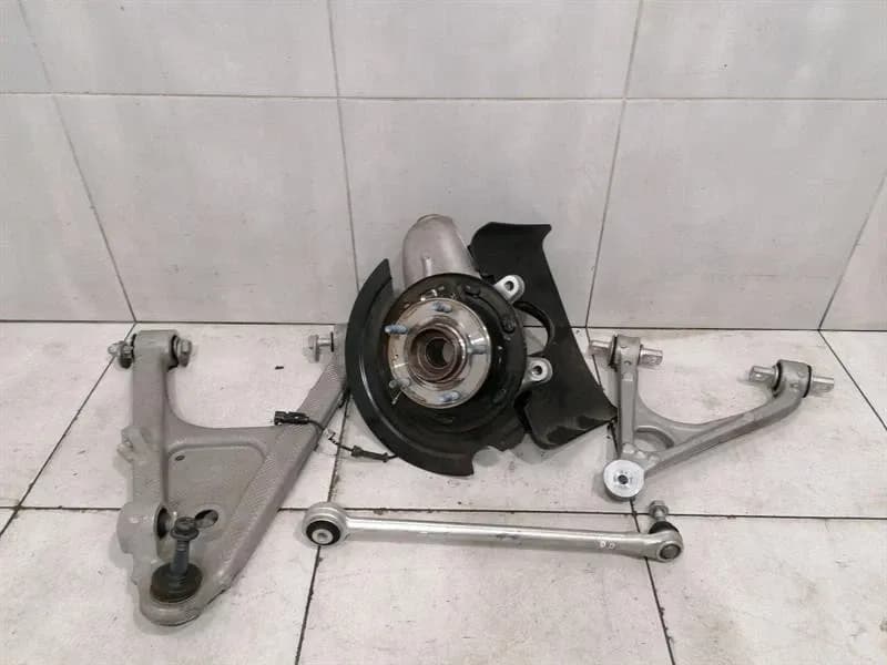 Corvette C7 Grand Sport Right Rear Hub 84506881 Wheel Bearing Housing Rear Right -