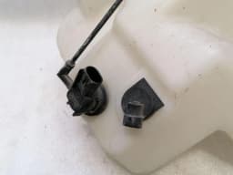 CHEVROLET Chevrolet Corvette C6 washer fluid reservoir 10339236 washer fluid reservoir - — thumbnail 5
