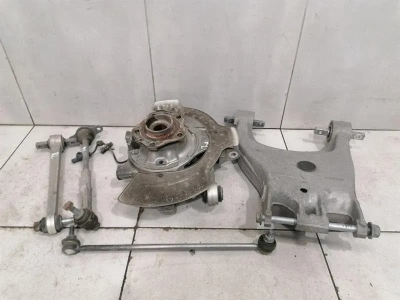 Ferrari 488 F142M Left Rear Hub 299933 Wheel Bearing Housing Rear Left SET SET-